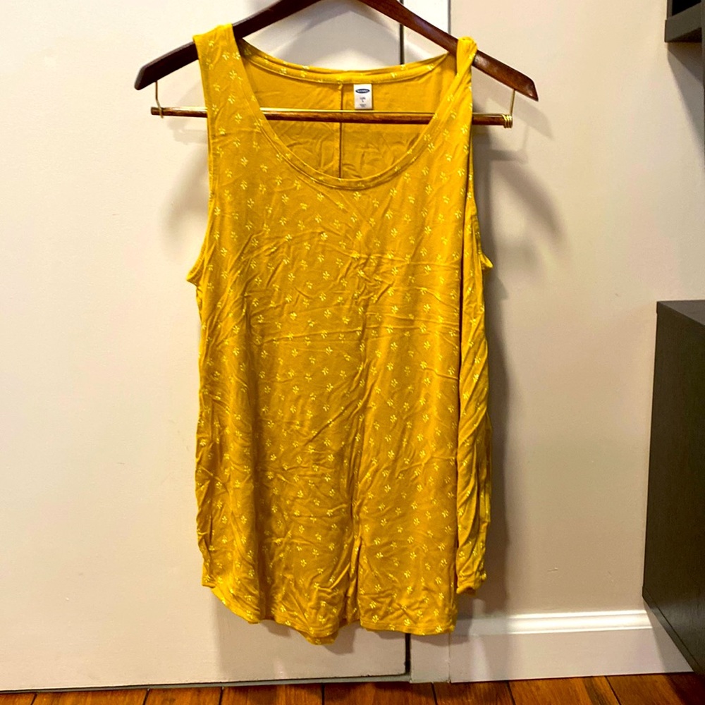 Large yellow and white tank top from old navy